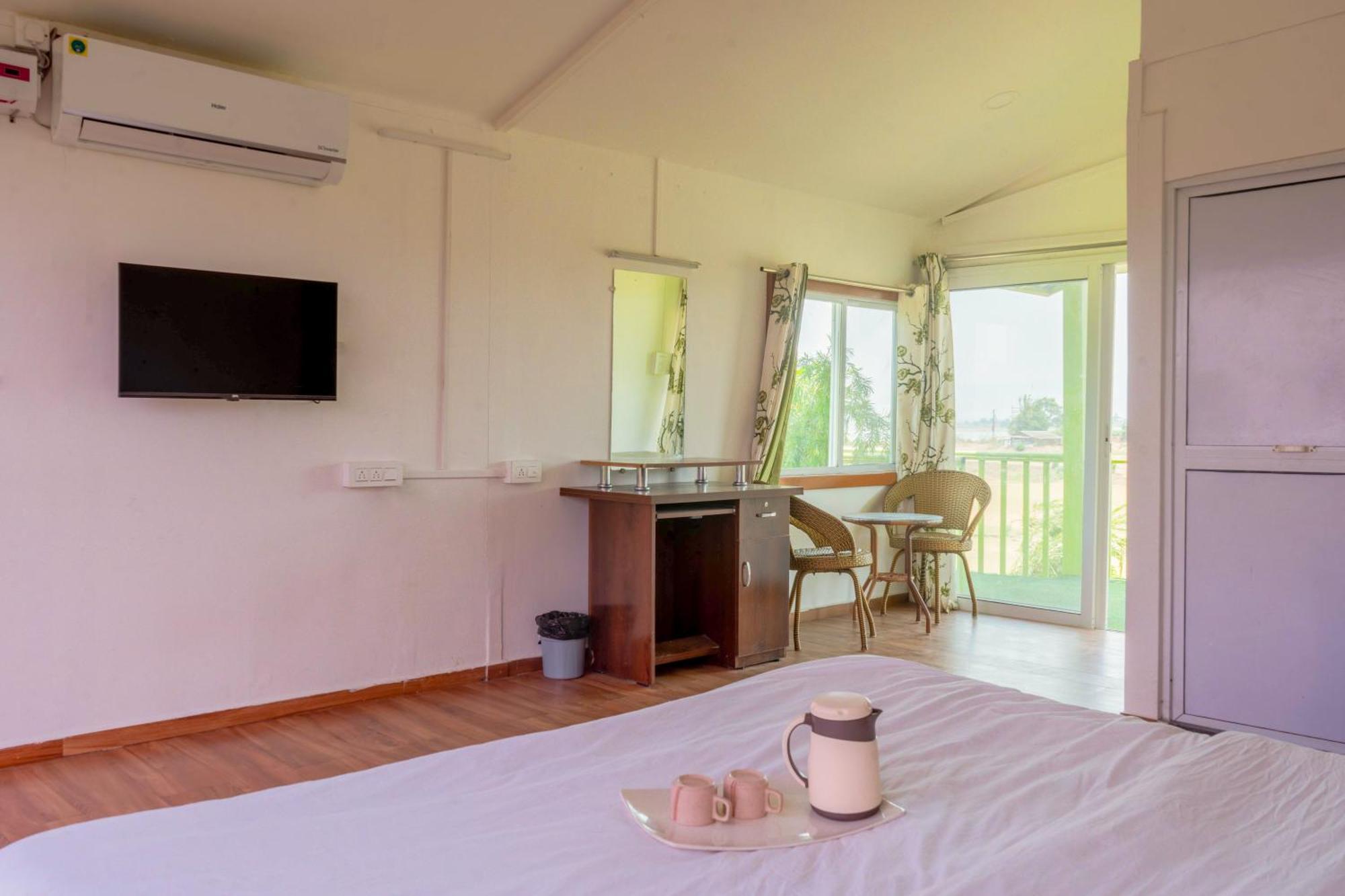 The Riverine Stay By The Lake Igatpuri Exterior foto